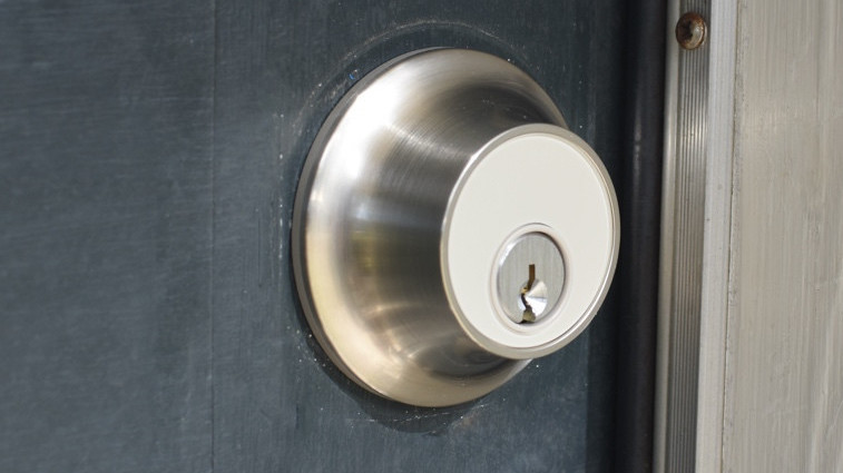 De bästa smarta låsen: Smart dörrlåsning från augusti, Yale, Schlage med mera